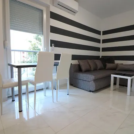 Apartment Sneky *